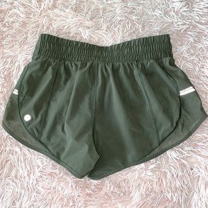 Lululemon Hotty hot shorts